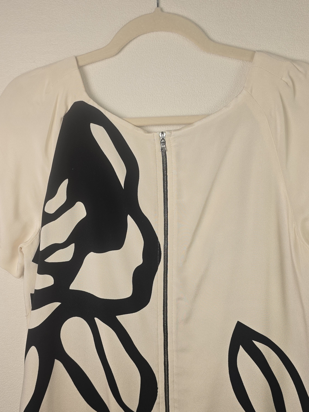 PHOEBE COUTURE 100% SILK MIDI DRESS CREAM LARGE ROSE GRAPHIC IN BLACK WOMENS 12 - Picture 5 of 10